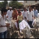 यूं किया अनोखा प्रदर्शन