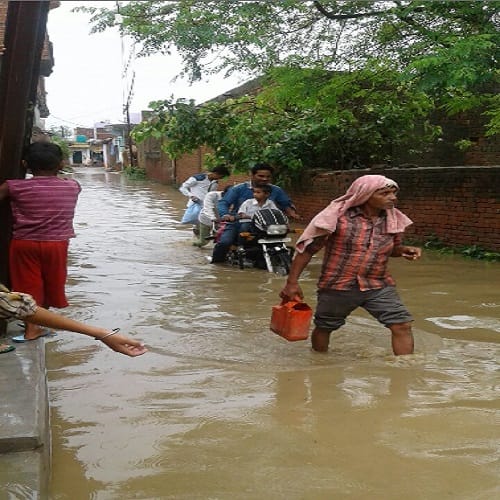 Crude houses collapsed after heavy rains, 11 babies including father son, see photos