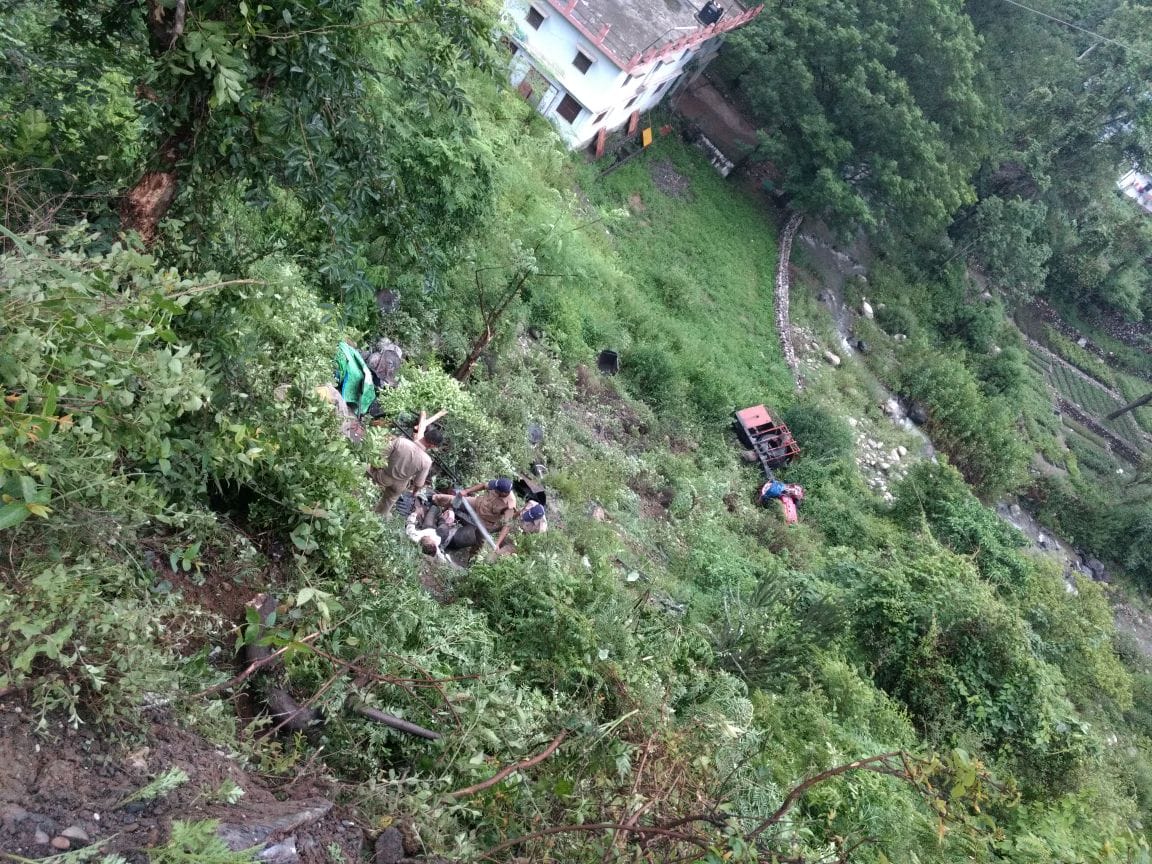 death in road accident in jeolikot uttarakhand