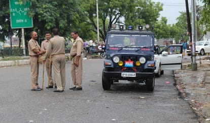 avulsion in priya gold biscuit factory in greater noida, stone pelting on police