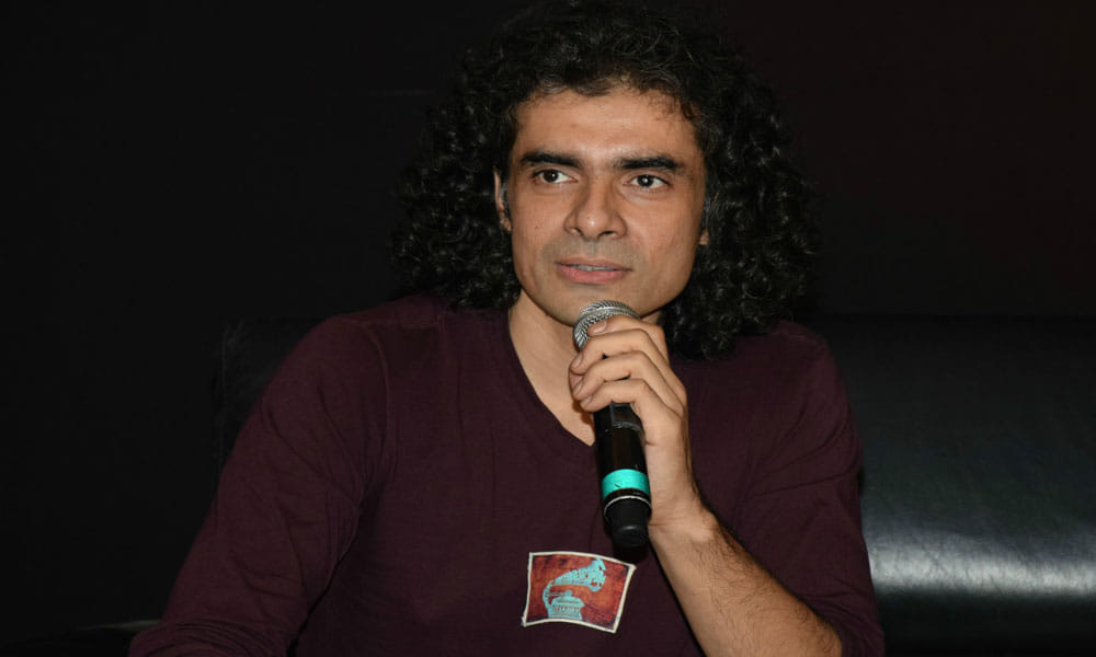 Befor Shah Rukh Starrer 'Jab Harry Met Sejal', Imtiaz Ali Releases Short Film On Dogs