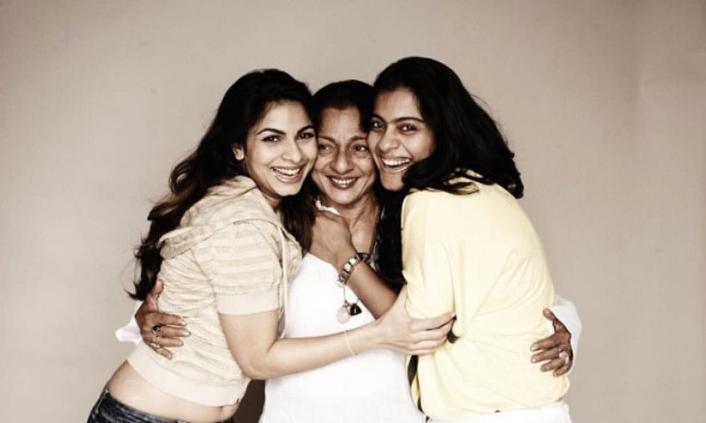  Tanishaa Mukerji share a great picture with her sister Kajol and mother Tanuja Mukerji