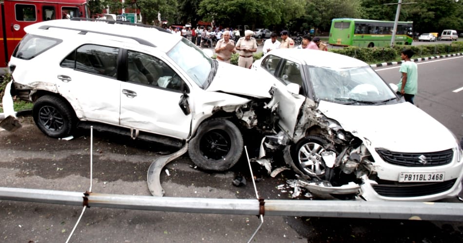 Accident in chandigarh, one death, many injured