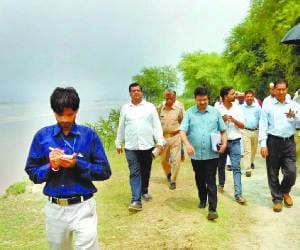  Increased water levels of Ghaghra, start of cut