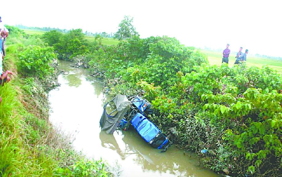 two farmers death due to accident in khatima