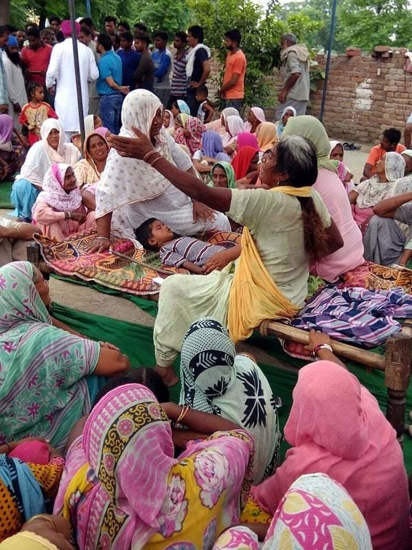roof fall in ferozpur punjab, 2 death, many injured