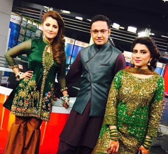 Pakistani female reporter Irza Khan who got attack during live reporting is alive