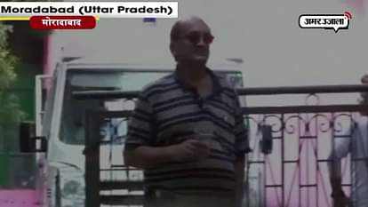 Drunk doctor creates fuss inside hospital