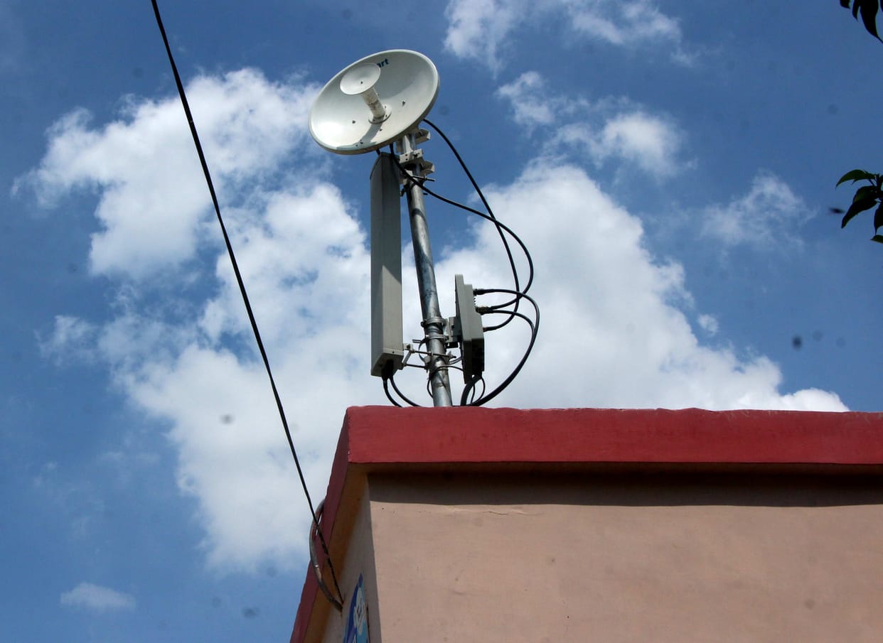 Free Wifi enjoy for half an hour Shahganj and Bhagwan Talkies of Agra