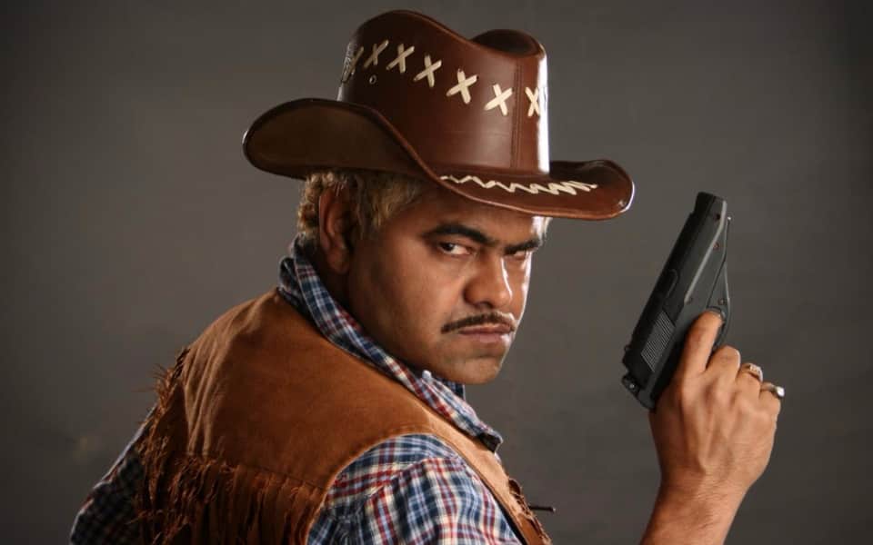actor Sanjay Mishra worked in a dhaba, selling omelettes, before signed All The Best