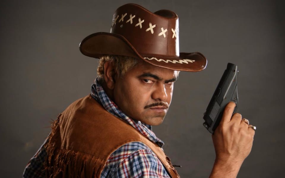 actor Sanjay Mishra worked in a dhaba, selling omelettes, before signed All The Best