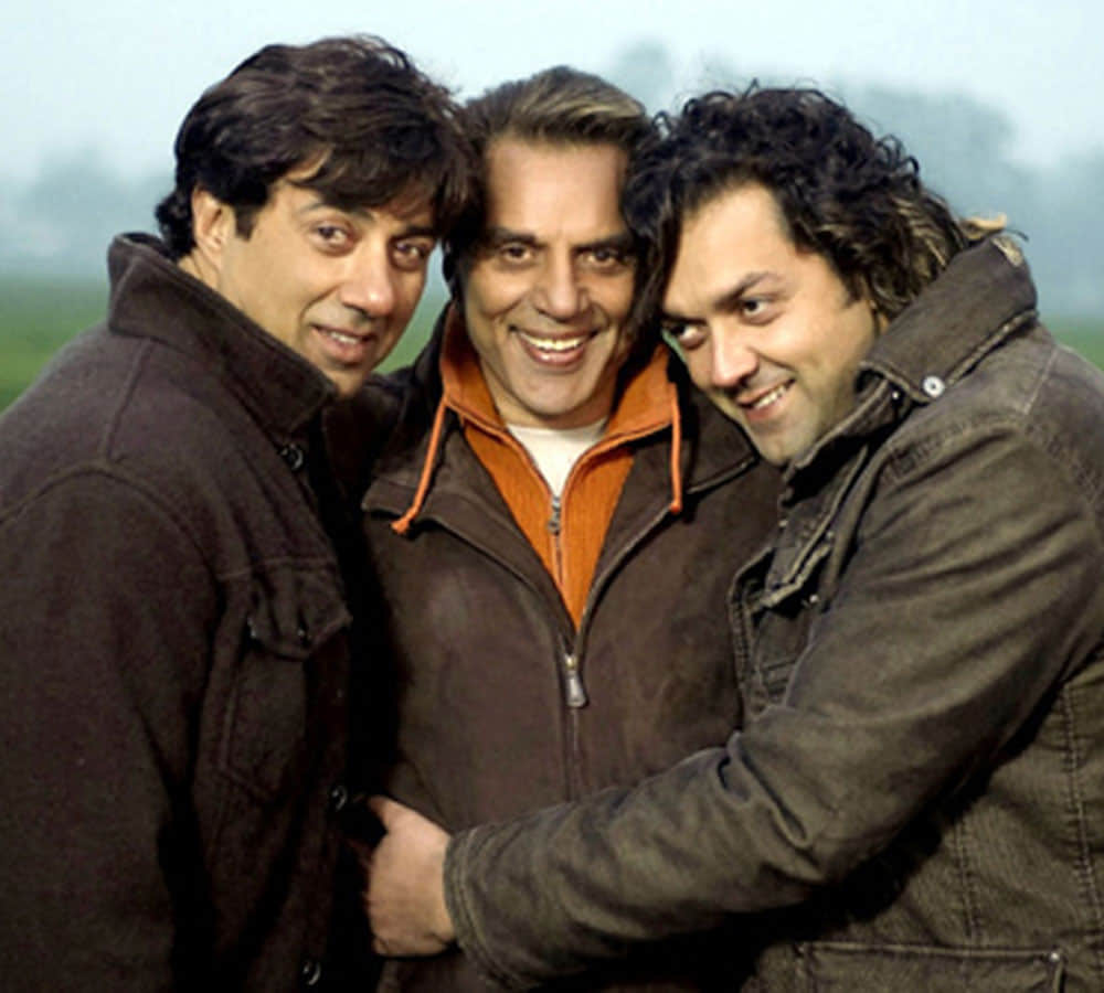 dharmendra celebrate valentines day with his first wife prakash kaur