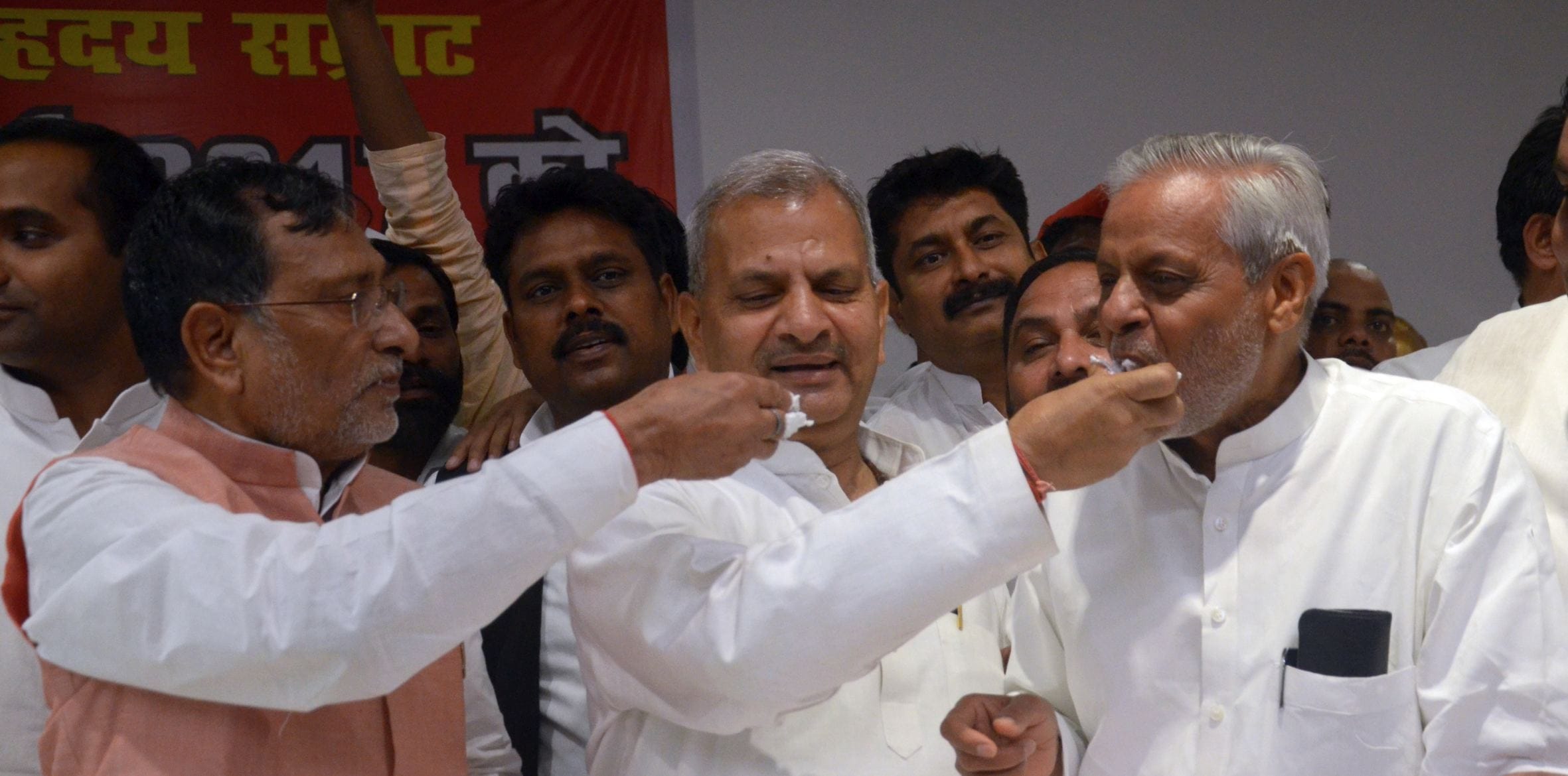 samajwadi party celebrates akhilesh yadav birthday.