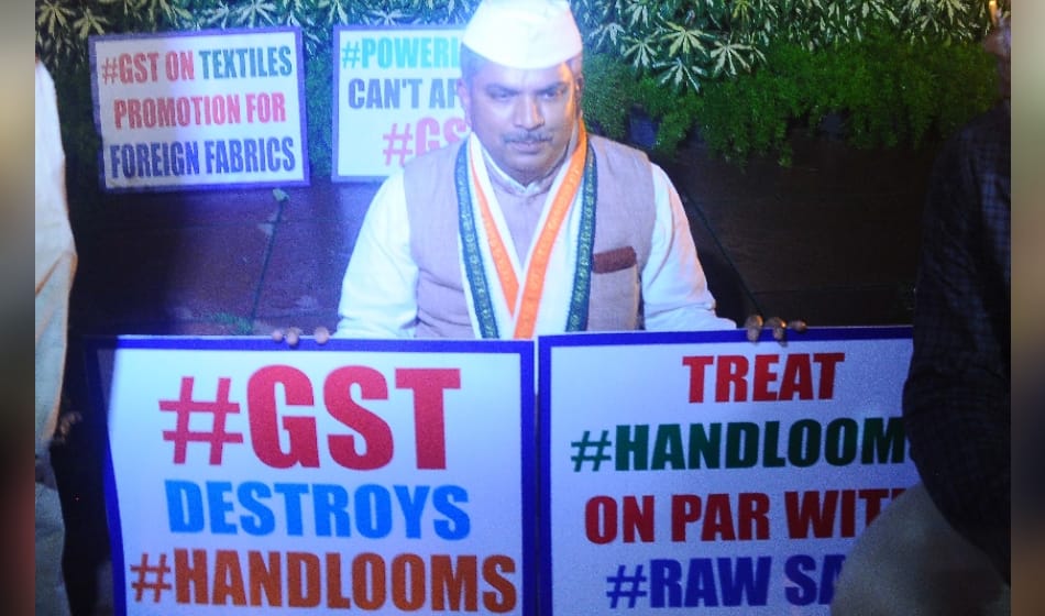 one congress parliamentarian reaches parliament at the time of gst roll out, here is the reason