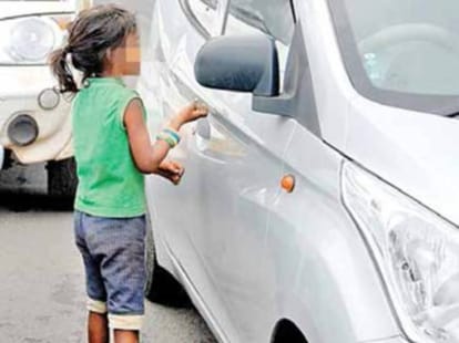 father left his four minor children in haridwar for begging