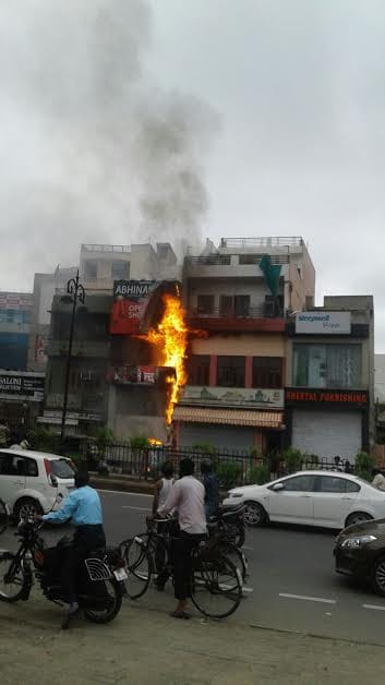 Fire in a cloth showroom in Jaipur