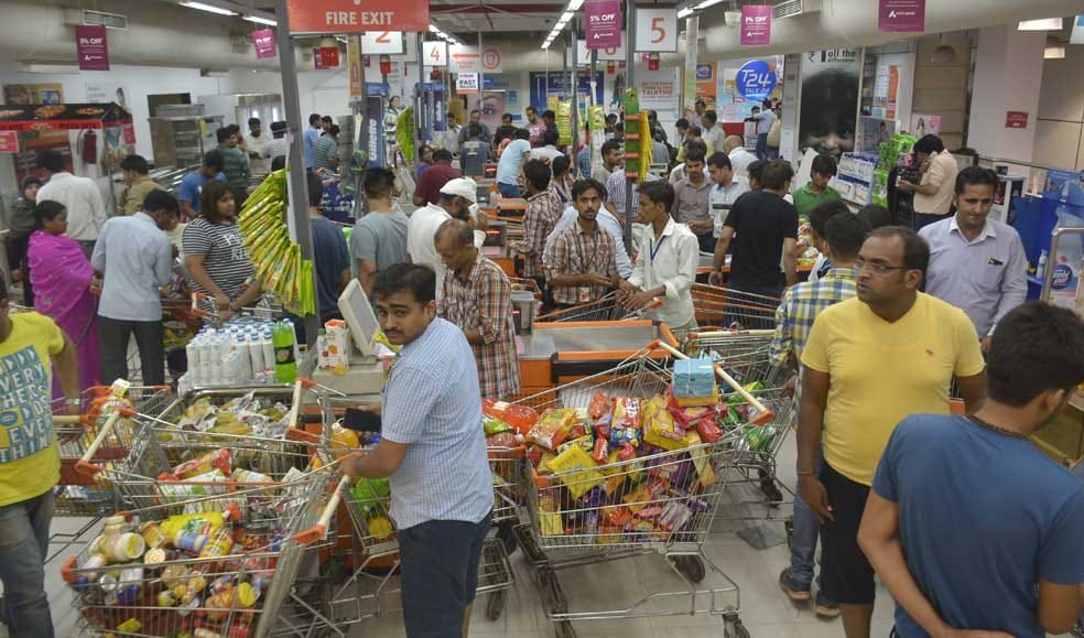 varanasi shopping malls and market open after GST launch