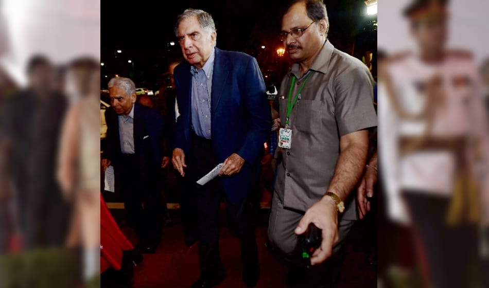 unseen photos of parliament during gst rollout in midnight, some mp busy in selfi and some in chats