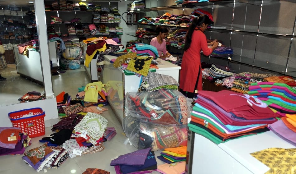 slow business in GST first day, whole sale market gets less customer