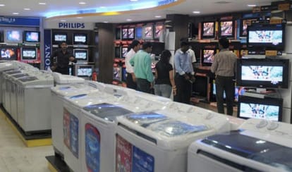 slow business in GST first day, whole sale market gets less customer