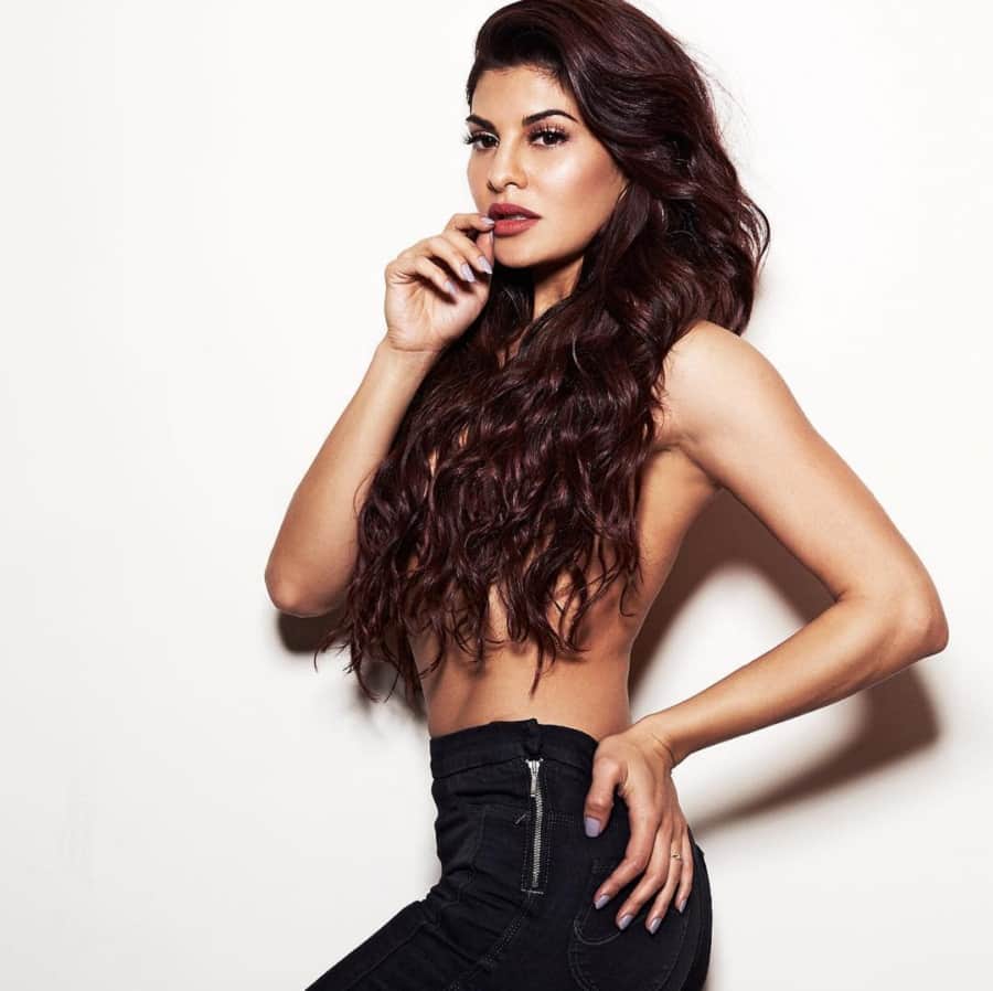 jacqueline fernandez topless photoshoot currently busy in judwaa 2 with varn dhwan and taapsee pannu