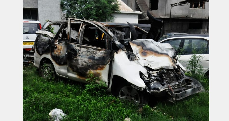 Jaguar collides with Innova at 140km speec, zorakpur accident