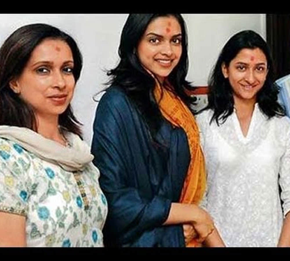 bollywood actress deepika padukone sister anisha padukone is a famous golfer