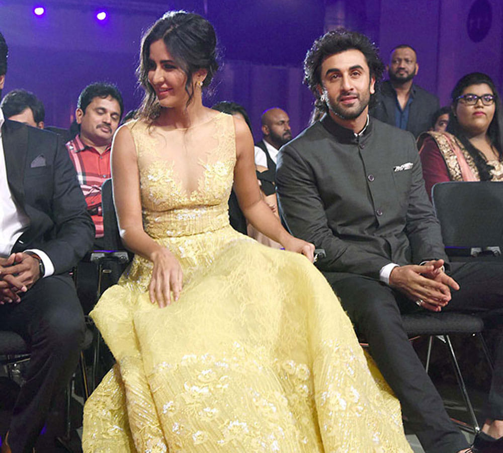 Katrina Kaif on red carpet at SIIMA 2017 as she walks with Ranbir Kapoor 