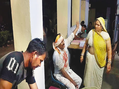 Five injured including two jawans