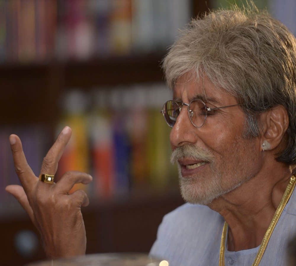 Amitabh Bachchan Again Tweets About Facebook Problem, See What Other Celebrities Tweeted 