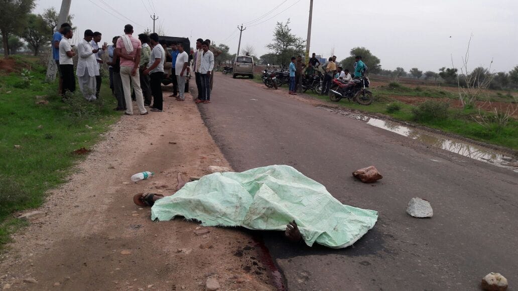 dead body found in wretched condition in sikar 