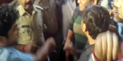 rpf beaten coach attendent of magadha express