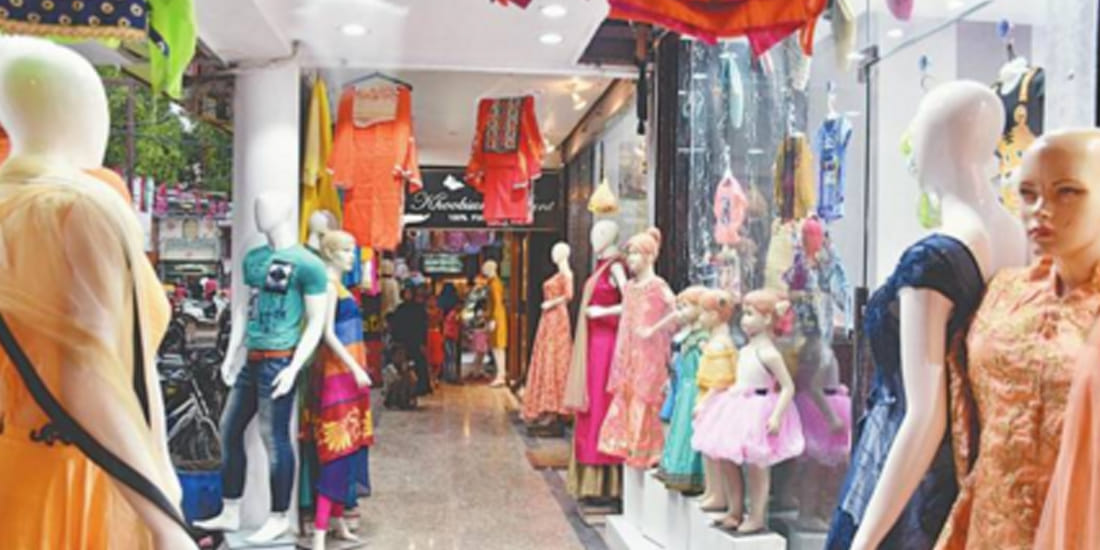 worried retailers says market in poor situation due to gst rollout