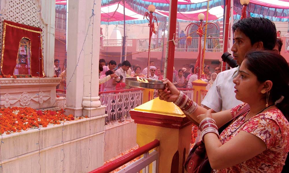 these tips make chandra grah or moon planet strong in your kundali