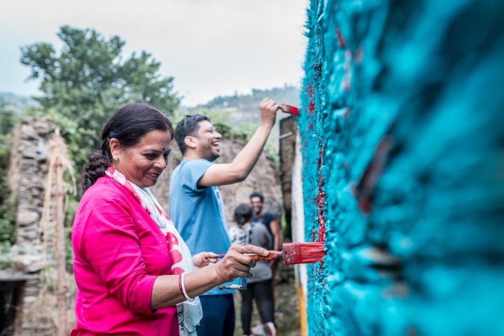 deepak ramola stops migration through painting