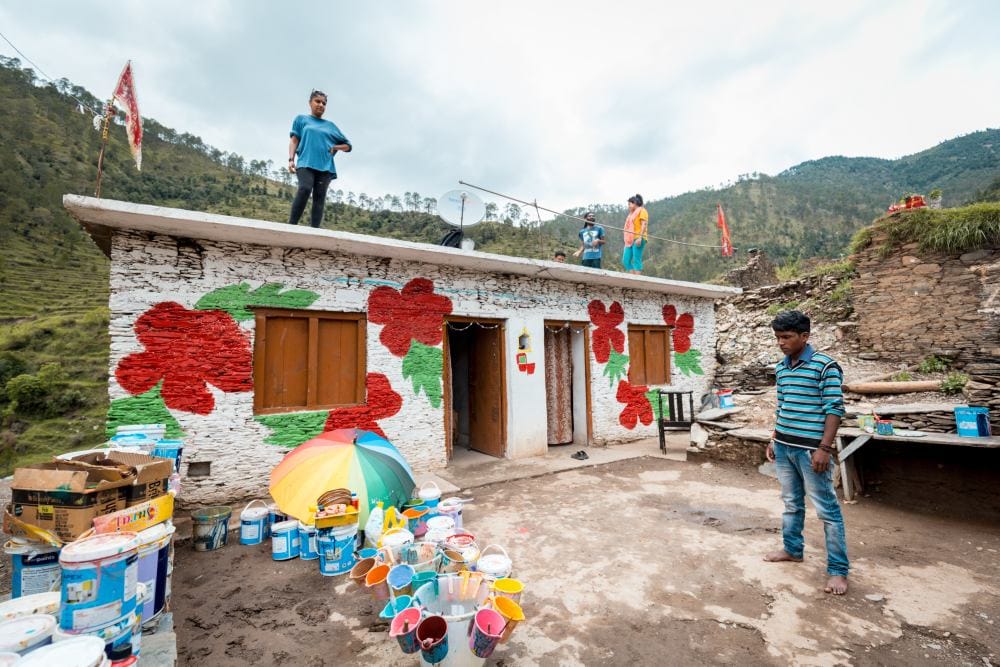 deepak ramola stops migration through painting