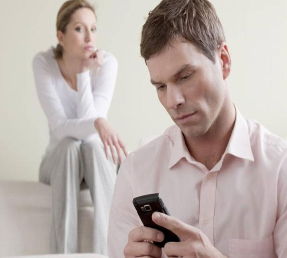 Interesting reason behind the girlfriend jealous attitude towards their partner female friends