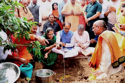 Apart from Noida there are many places in India where CM and political leaders are afraid to go