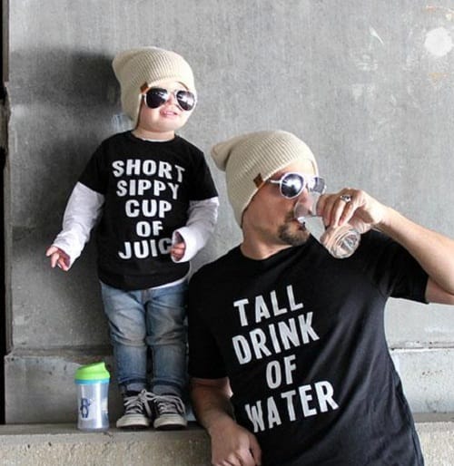 people are pairing t shirt to express themselves