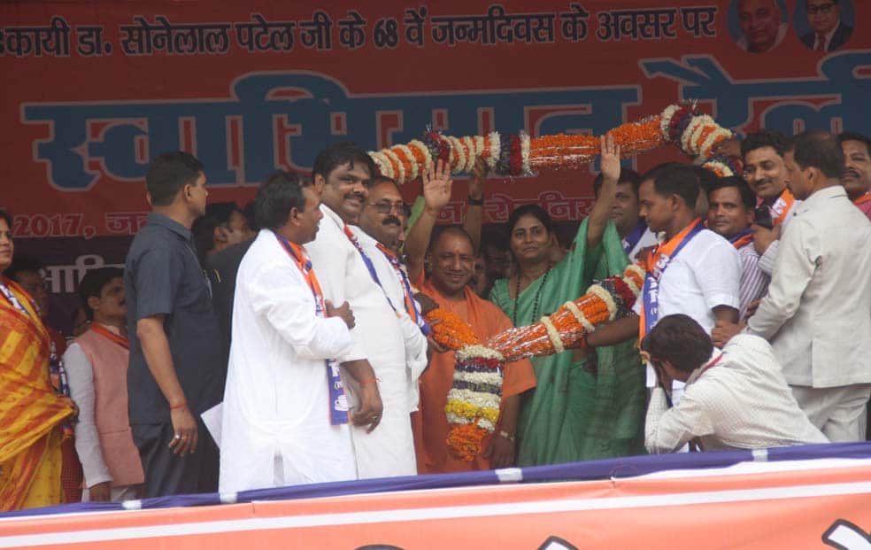see the photos of yogi adityanath top comments at varanasi visit