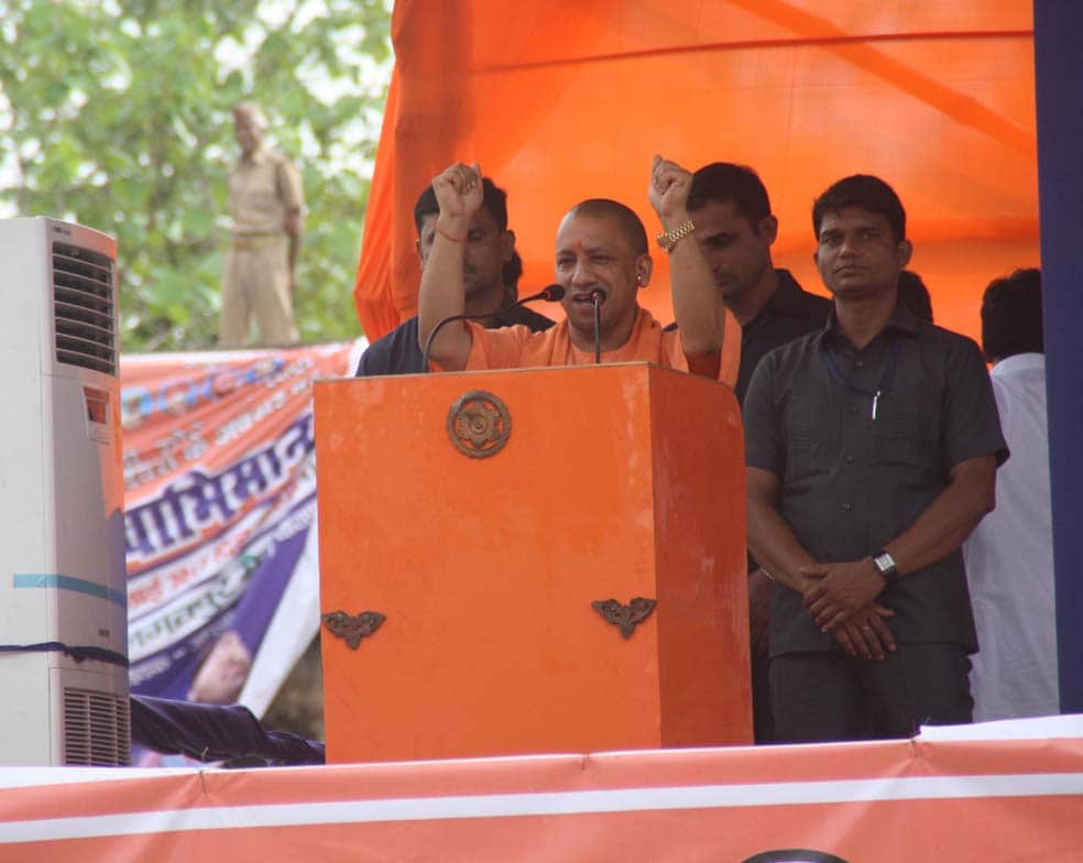 see the photos of yogi adityanath top comments at varanasi visit