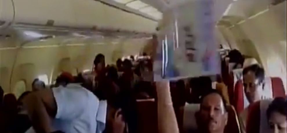 passengers protested complaining of suffocation when Air India flight took off with faulty AC system