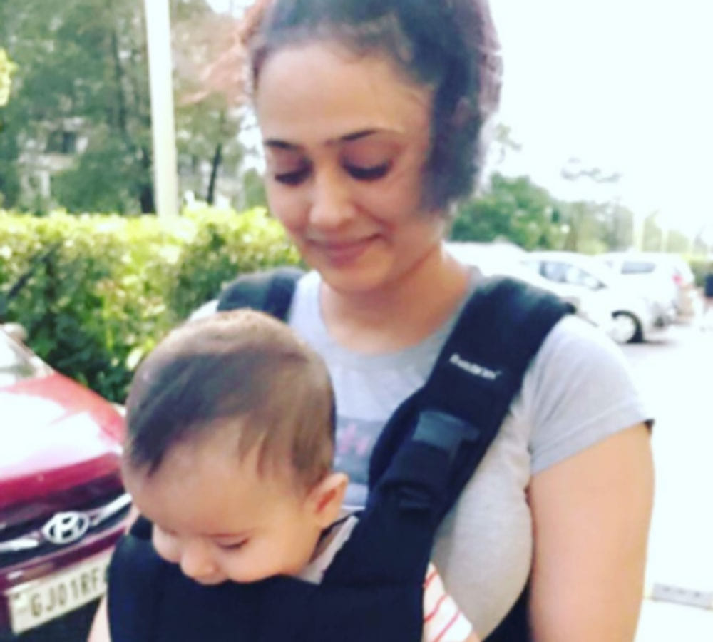 tv actress shweta tiwari share photo with son reyansh and daughter palak