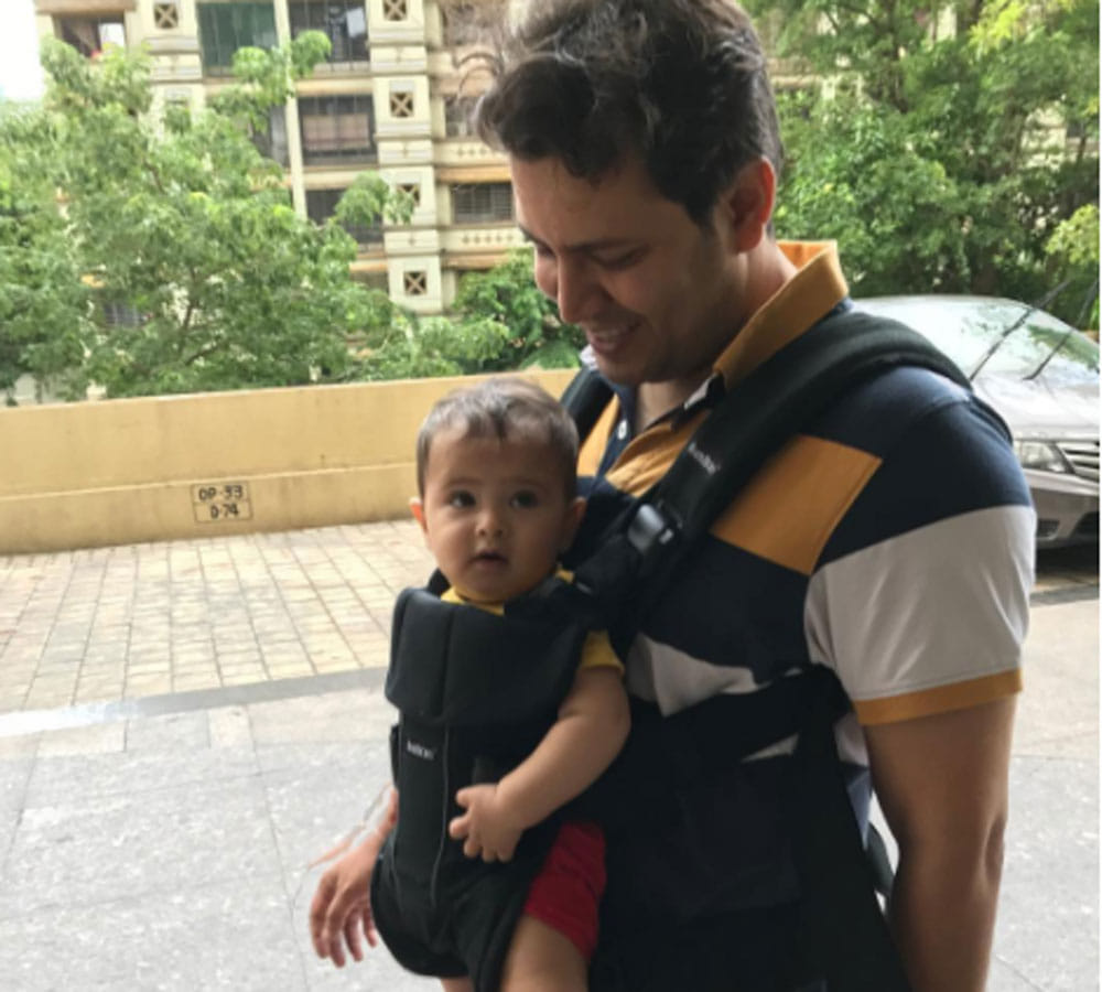 Shweta Tiwari Husband Abhinav Kohli Bangs Actress House Door To Meet Son Reyansh