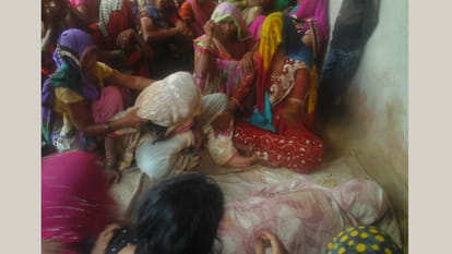fathers heart attack death after seeing two daughters farewell