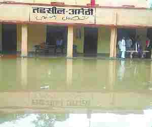 Heavey rains in Amethi