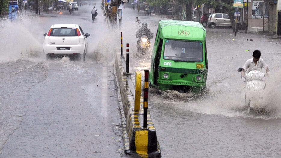 municipal commissioner car in mud