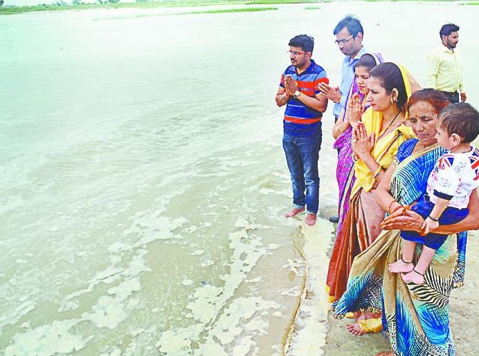 left water form Hathni Kund barrage, reached the Yamuna, 