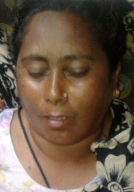 Police eat poison in front of police