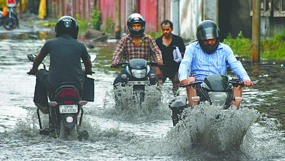 municipal commissioner car in mud